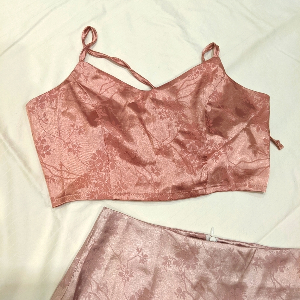 SHEIN Jacquard Crop Top